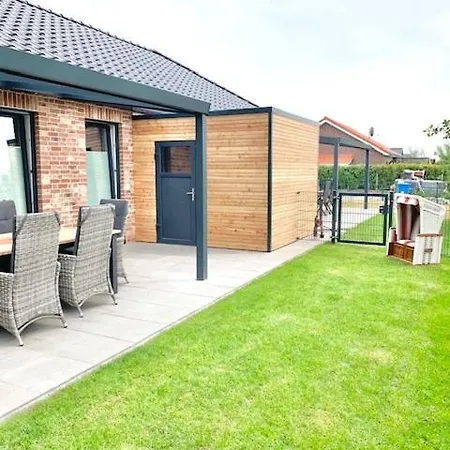 2 Separate Haeuser Nebeneinander Fuer 2 Familien! Holiday home *