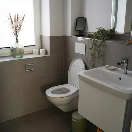 Holiday home 2 Separate Haeuser Nebeneinander Fuer 2 Familien!