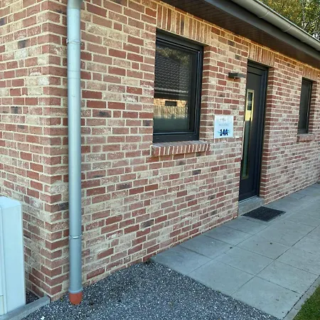 2 Separate Haeuser Nebeneinander Fuer 2 Familien! Prázdninový dům *